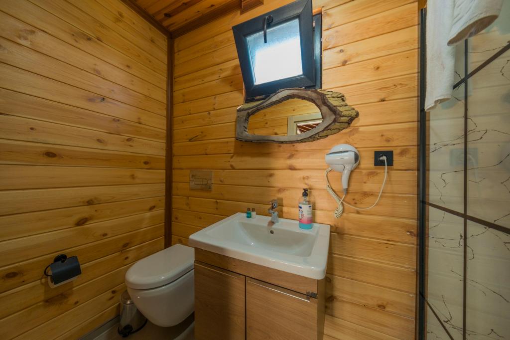 Suit Bungalov,Bahçe Manzaralı,Özel Havuzlu ve Jakuzili