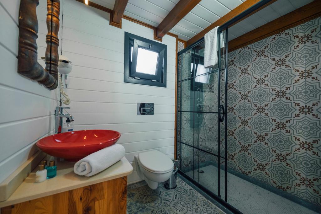 Sunset Love Suit,Bahçe Manzaralı,Özel Havuzlu ve Jakuzili