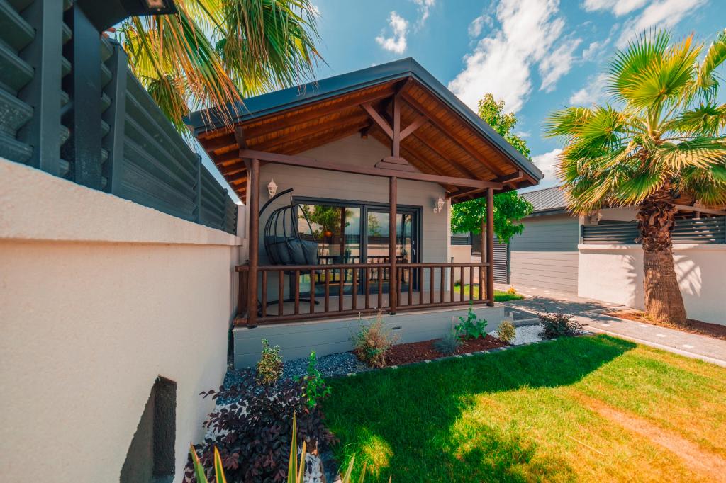 Deluxe Bungalov,Bahçe Manzaralı,Jakuzili