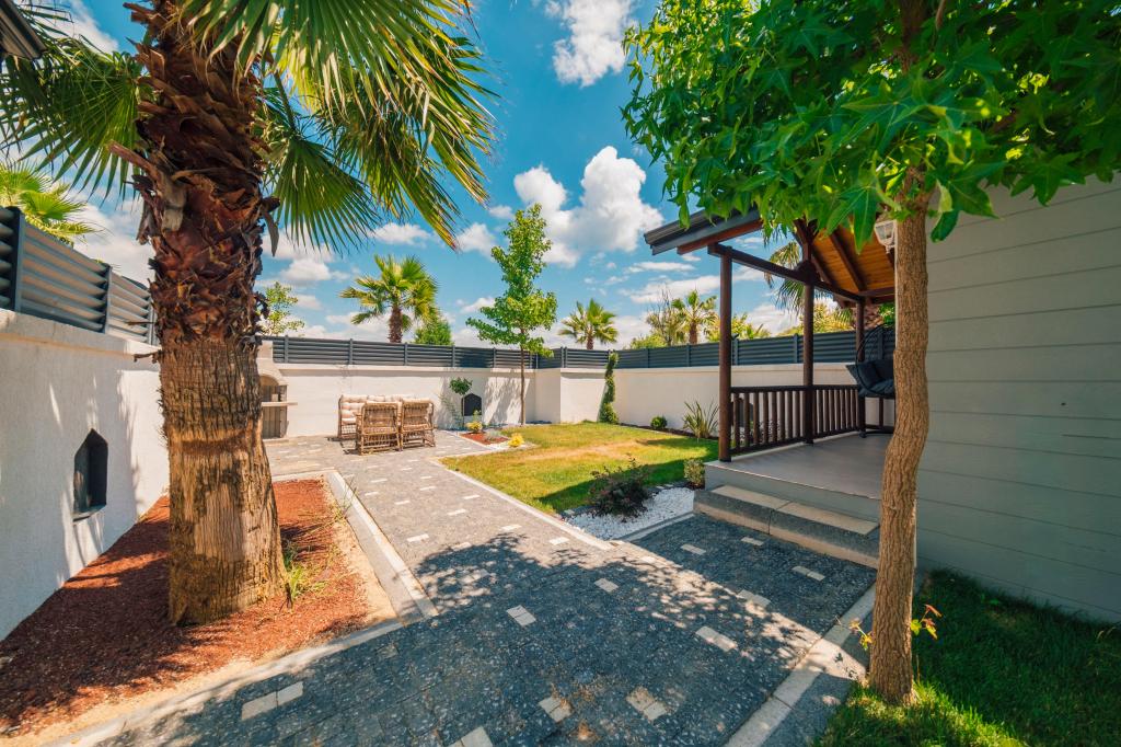 Deluxe Bungalov,Bahçe Manzaralı,Jakuzili