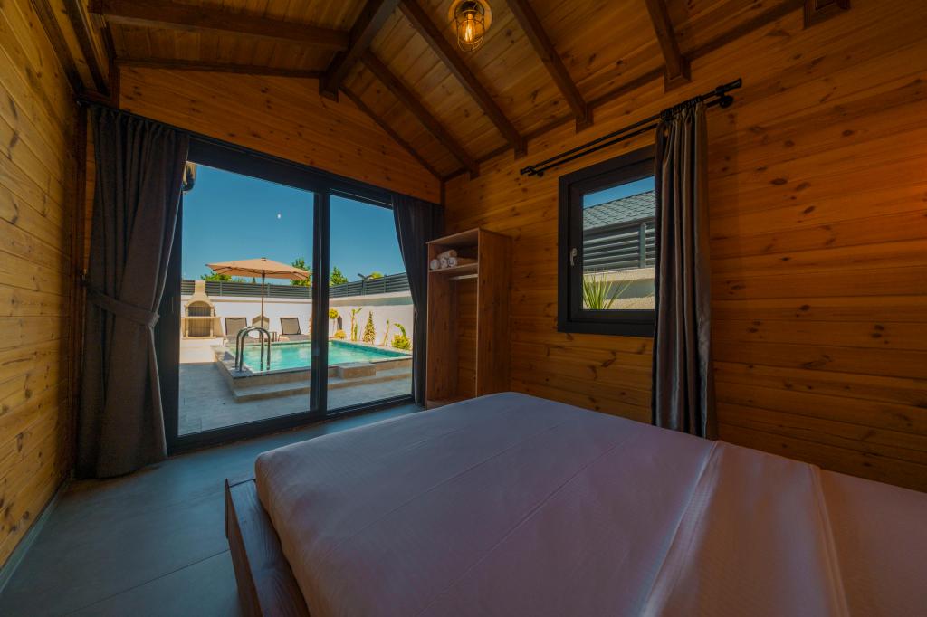 Superior Bungalov,Bahçe Manzaralı,Özel Havuzlu ve Jakuzili