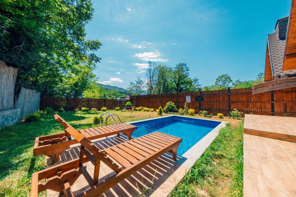 Jakuzili Bungalow ,Havuz Manzaralı,Isıtmalı Özel Havuzlu