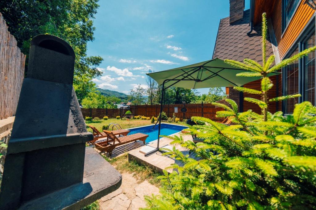 Jakuzili Bungalow ,Havuz Manzaralı,Isıtmalı Özel Havuzlu