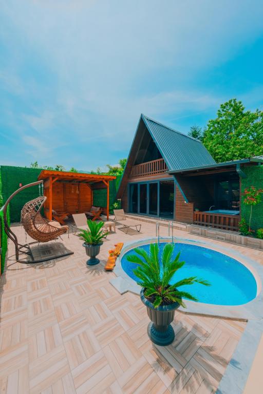 Bungalow Suite Room, Pool View