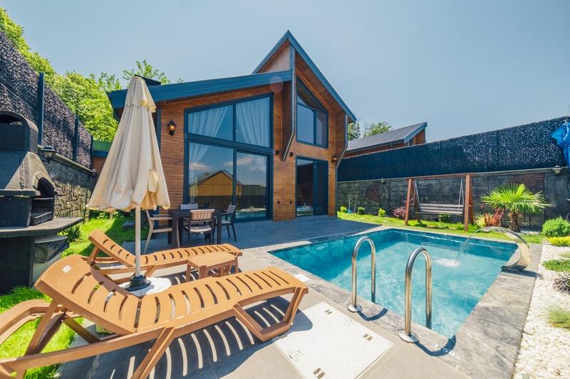 Standart Bungalow,Kısmi Göl Manzaralı,Isıtmalı Özel Havuzlu