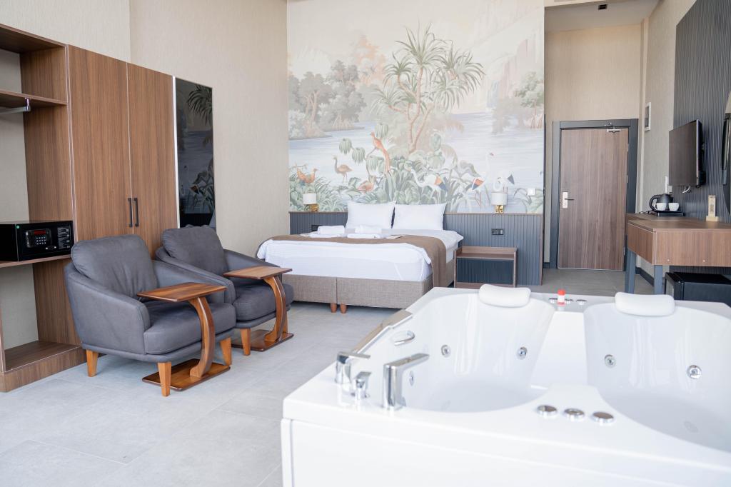 Standart Garden Room,kısmi Göl Manzaralı,jakuzili (2 Kişilik)