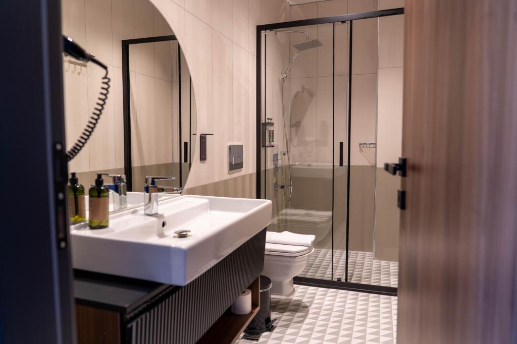 Standart Garden Room,kısmi Göl Manzaralı,jakuzili (2 Kişilik)