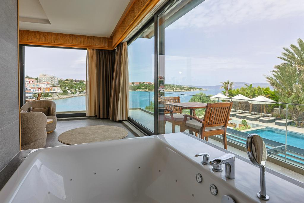 Corner Suite,Deniz Manzaralı,Jakuzili