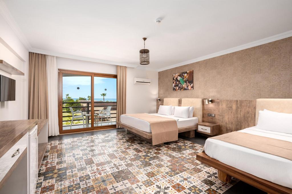 Deluxe Room, Sea Or Garden View (Balcony)