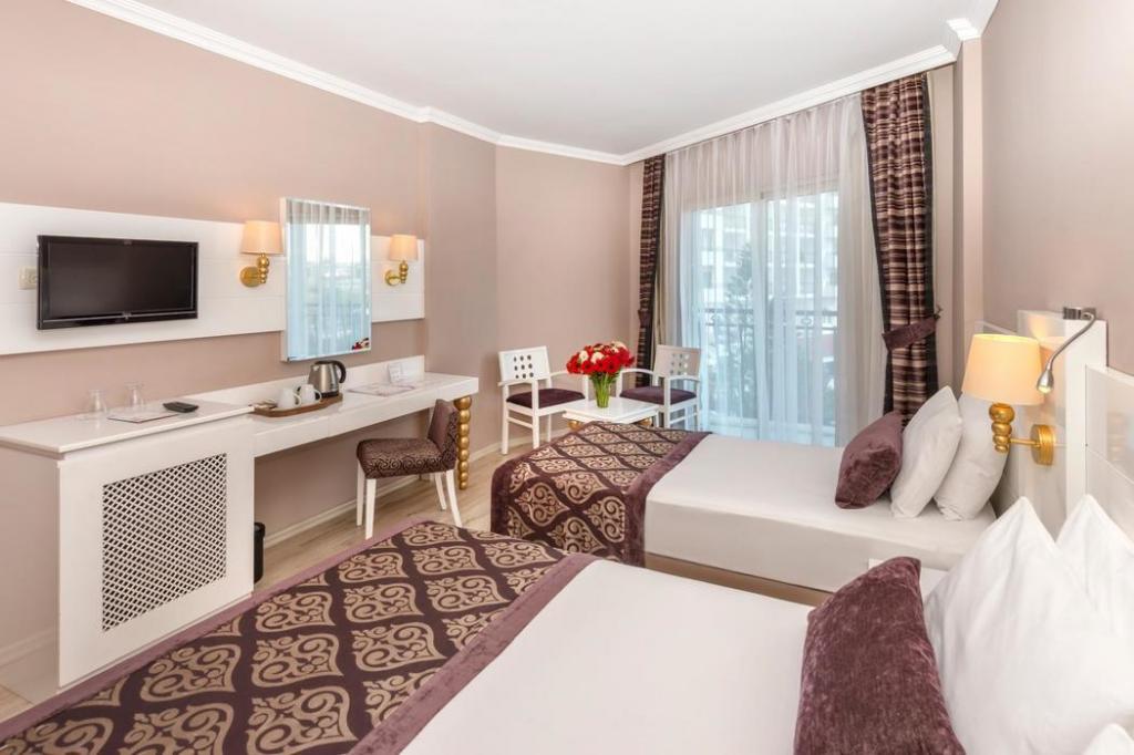 Standard Room, Land View (Balcony)