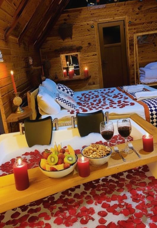 Jakuzili Bungalow ,Dere ve Orman Manzaralı,Jakuzili ve Balkonlu
