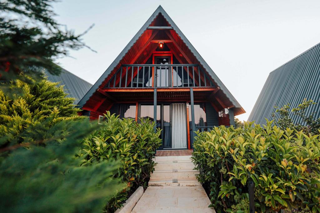 Superior Bungalow Oda,Bahçe Manzaralı