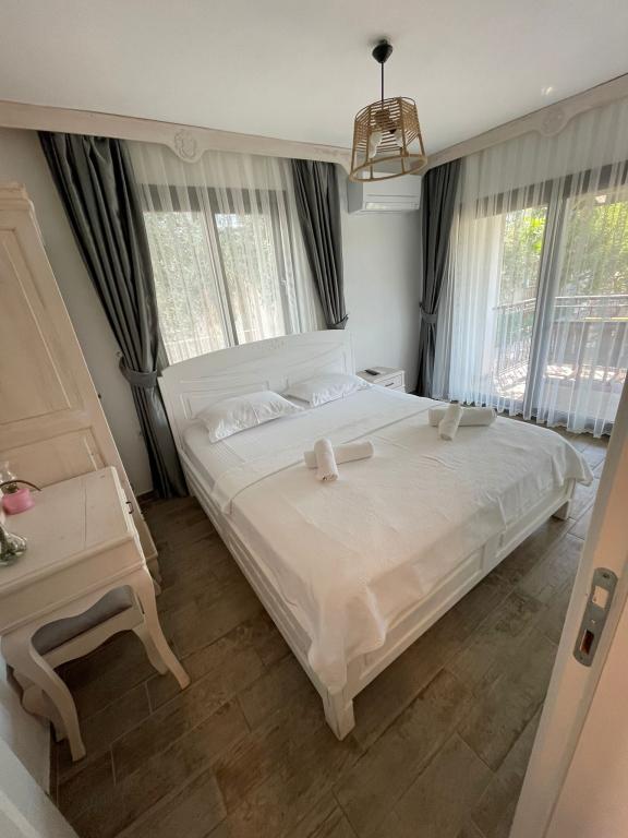 Standart Oda, Kısmi Deniz Manzaralı (Balkonlu)