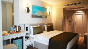 Suit Teras Katı Oda