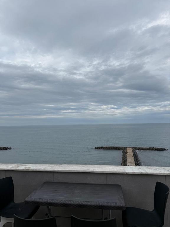 Suit Oda, Deniz Manzaralı (Teraslı)