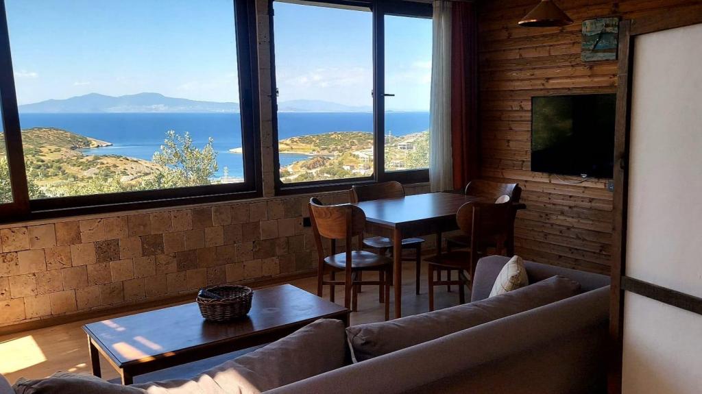 Panorama Suit,Deniz ve Dağ Manzaralı,Barbekülü