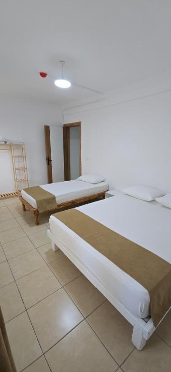 Geniş Aile Odası,Manzarasız,Ortak Teraslı
