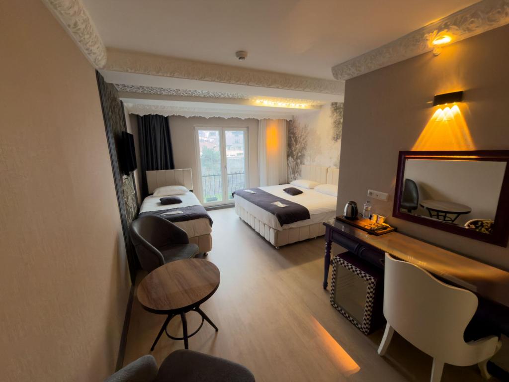 Standart Oda, Şehir Manzaralı (3 Kişilik, Balkonsuz)