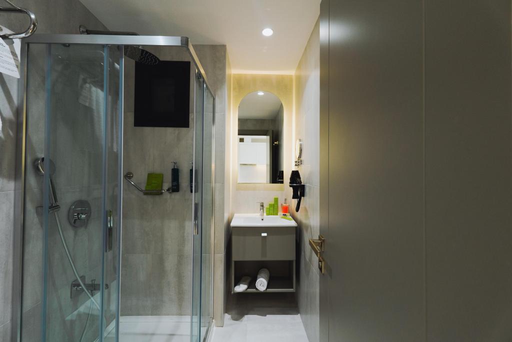 Deluxe Oda, Cadde Manzaralı (Balkonsuz)