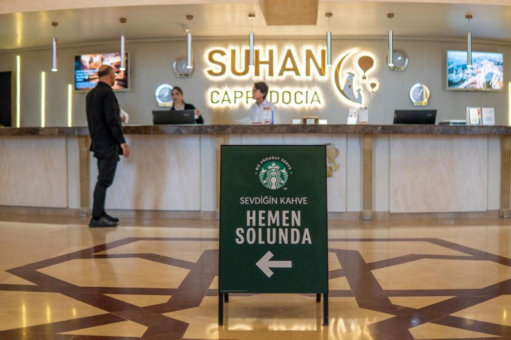 Otel içinde Starbucs