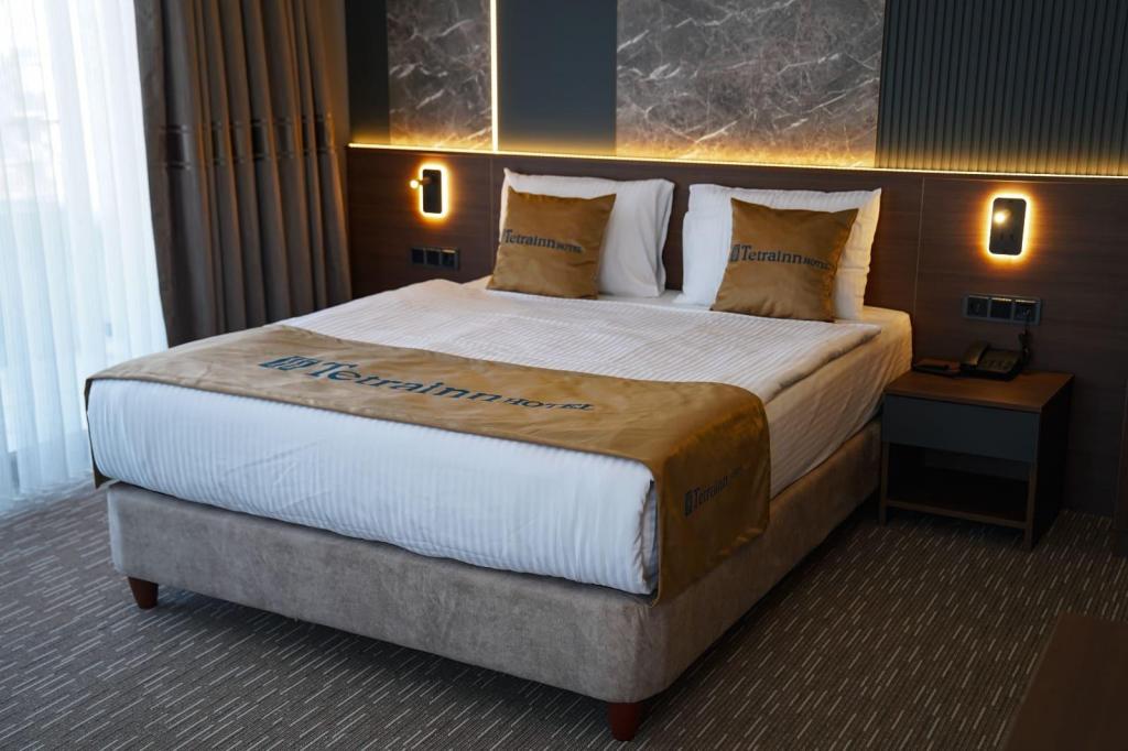 Standart Oda, Şehir Manzaralı