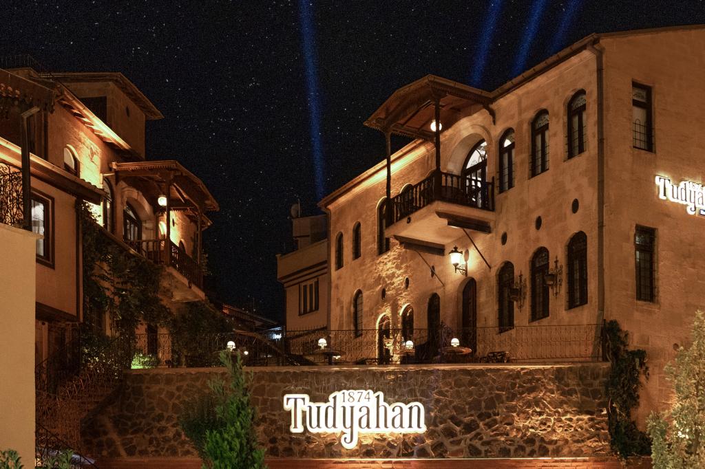 Tudya Han 1874 Hotel & Restaurant