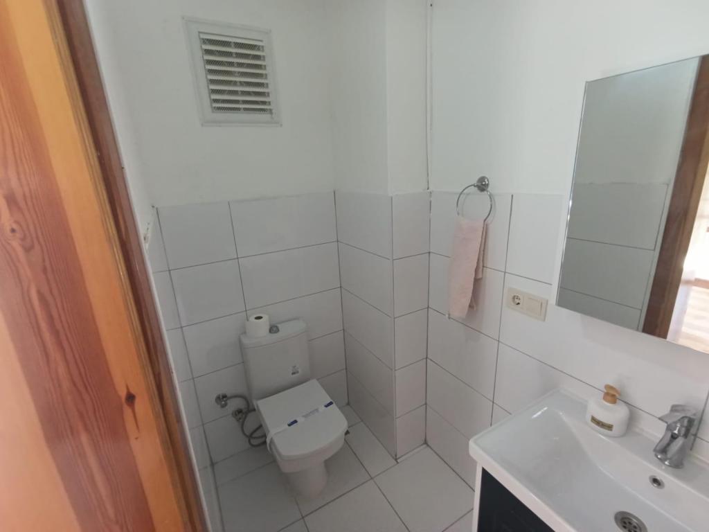 Standart Üç Kişilik Oda,Dağ Manzaralı,Balkonlu