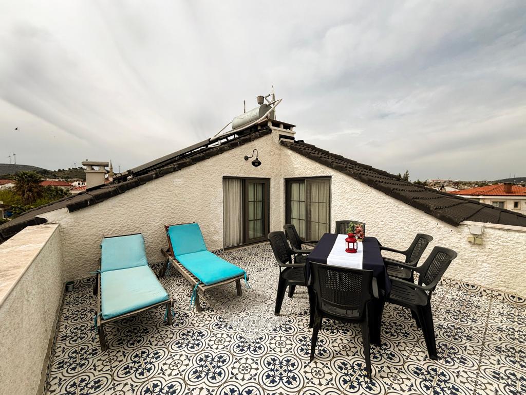 Aile Suit Odası, Cadde Manzaralı (Teraslı)