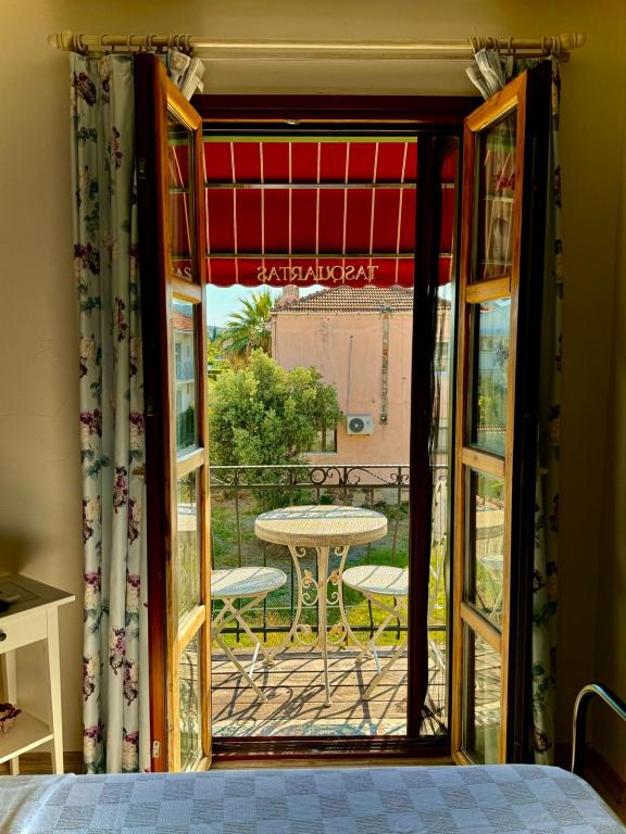 Standard Room, City View (Balcony)