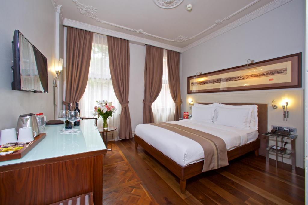 Superior Oda, Cadde Manzaralı