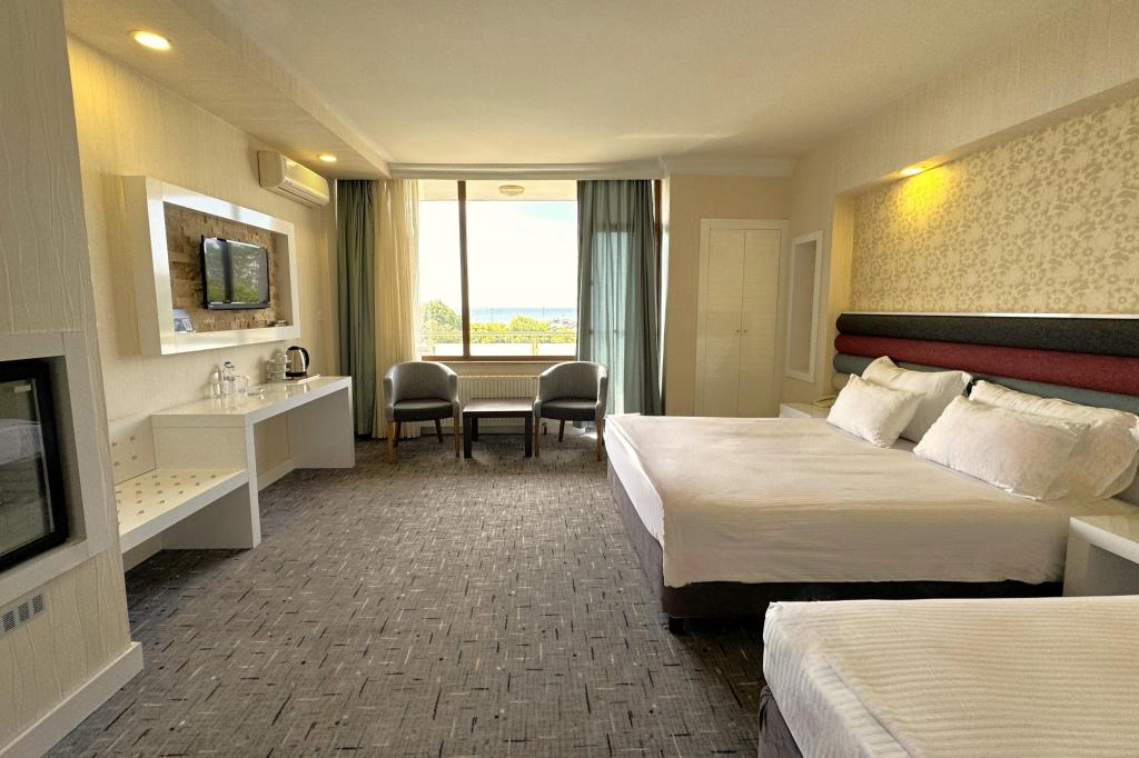 Aile Odası, Deniz Manzaralı