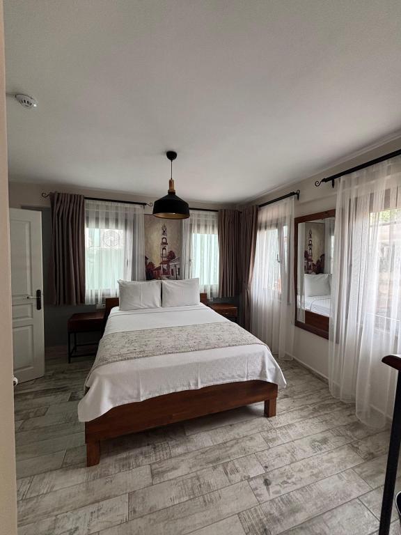 Standart Oda,Şehir Manzaralı