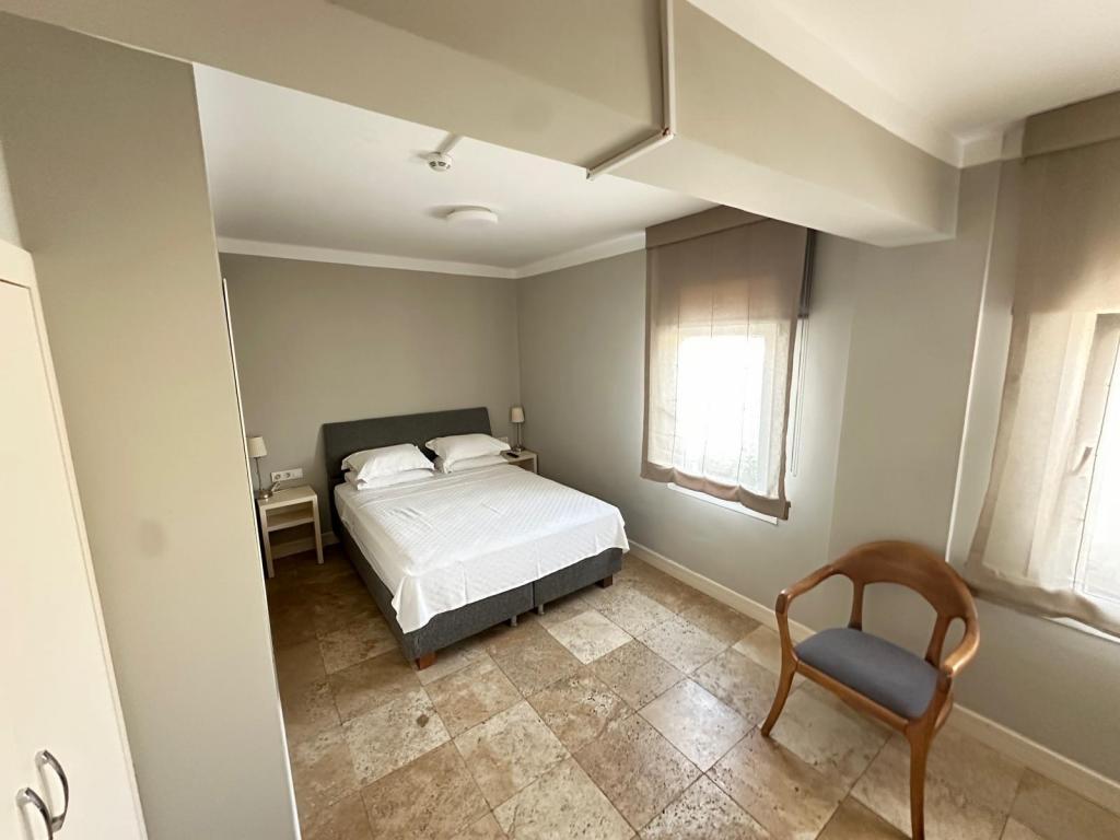 Standard Room, Land View