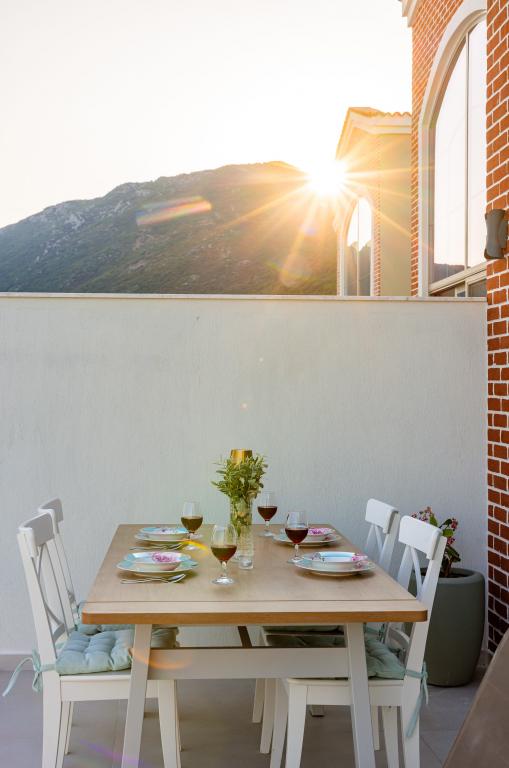 Villa Lavender,dağ Veya Havuz Manzaralı,dublex