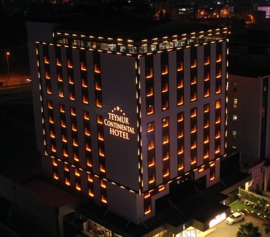 Teymur Continental Hotel & Convention Center