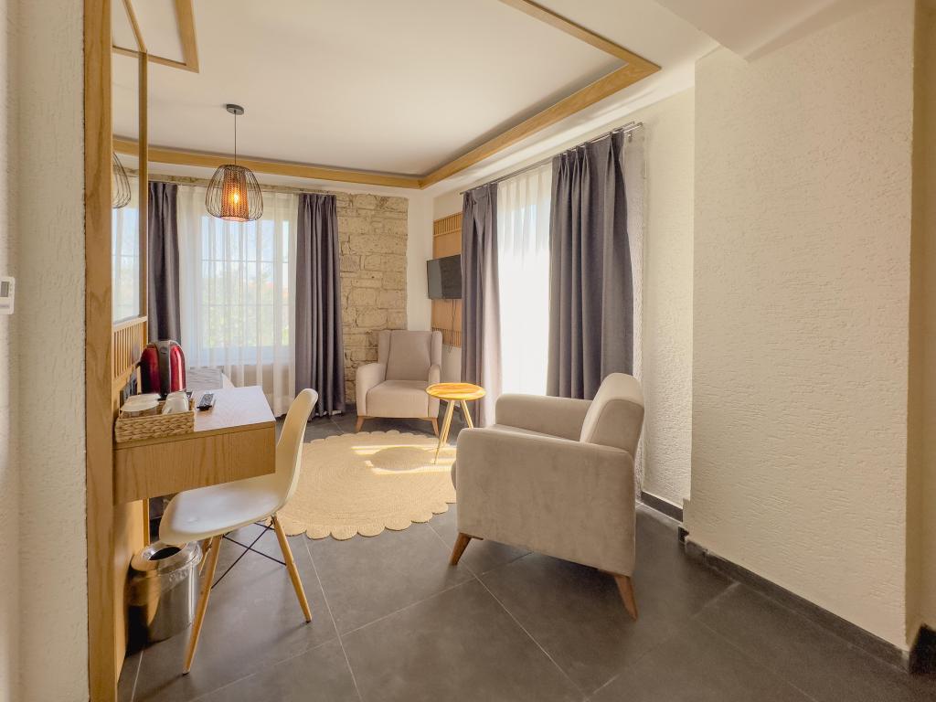Deluxe Room, Garden View