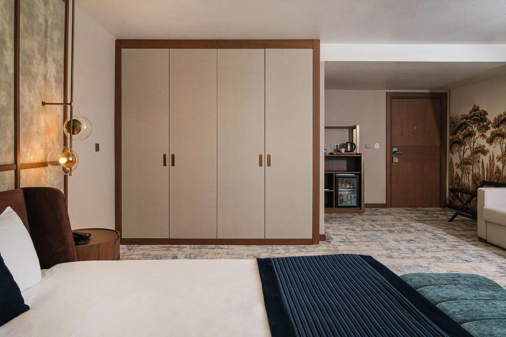 Suite,Sokak Manzaralı
