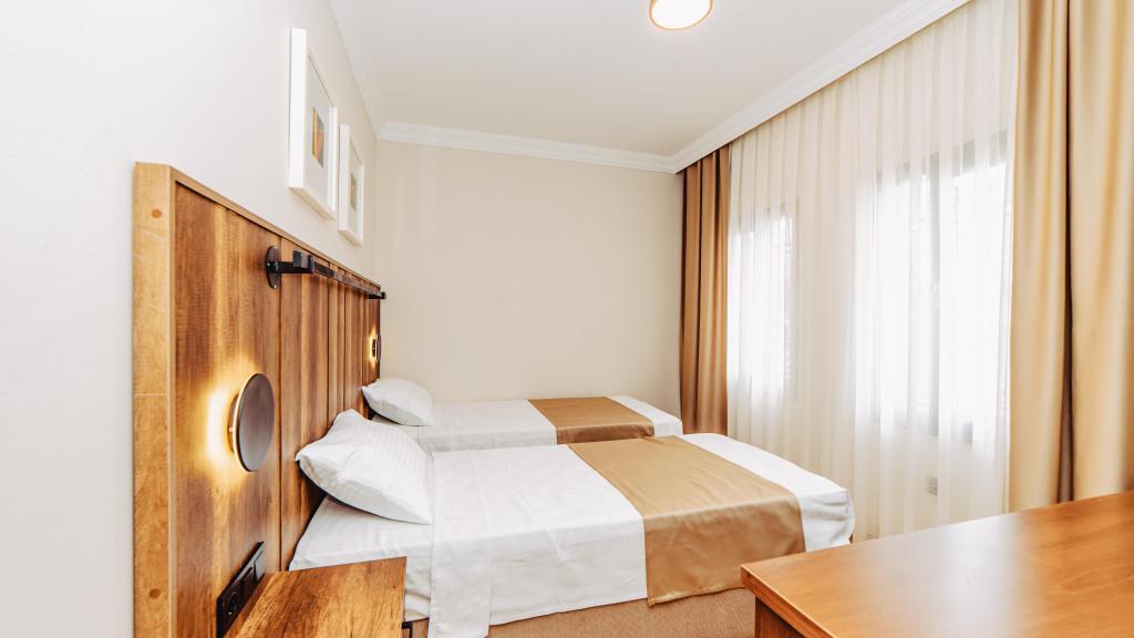 Standart Oda, Bahçe Manzaralı