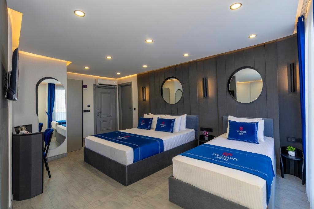 Aile Odası, Şehir Veya Dağ Manzaralı (3 Kişilik, Balkonsuz)