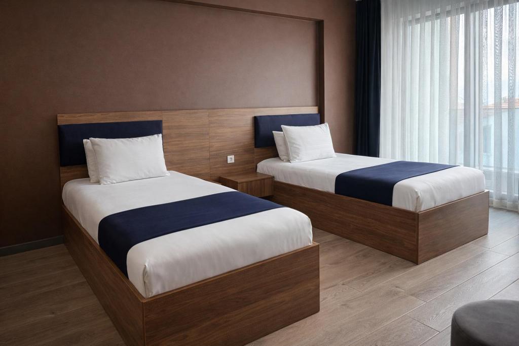 Family Suite Room, City View (Balcony)