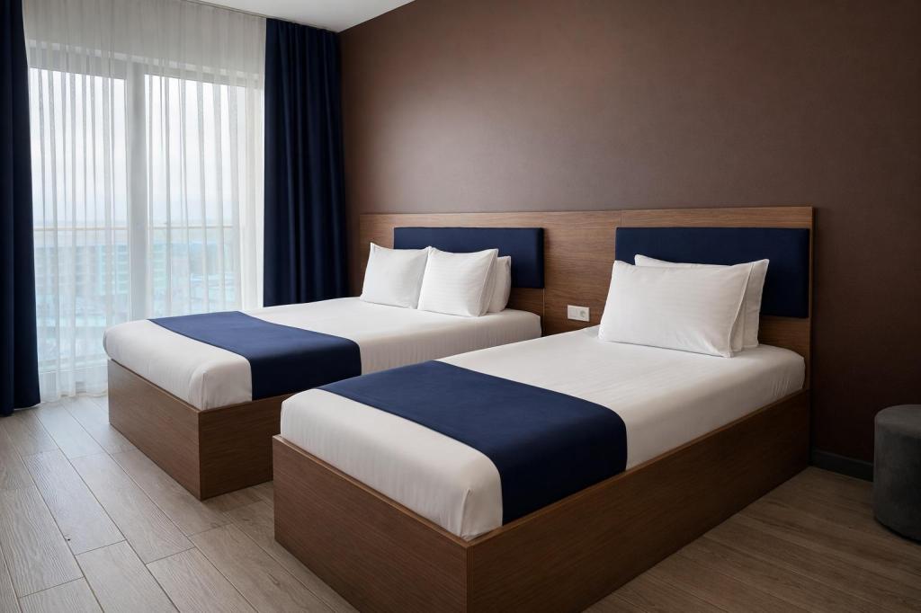 Family Suite Grand Room, City View (Balcony)