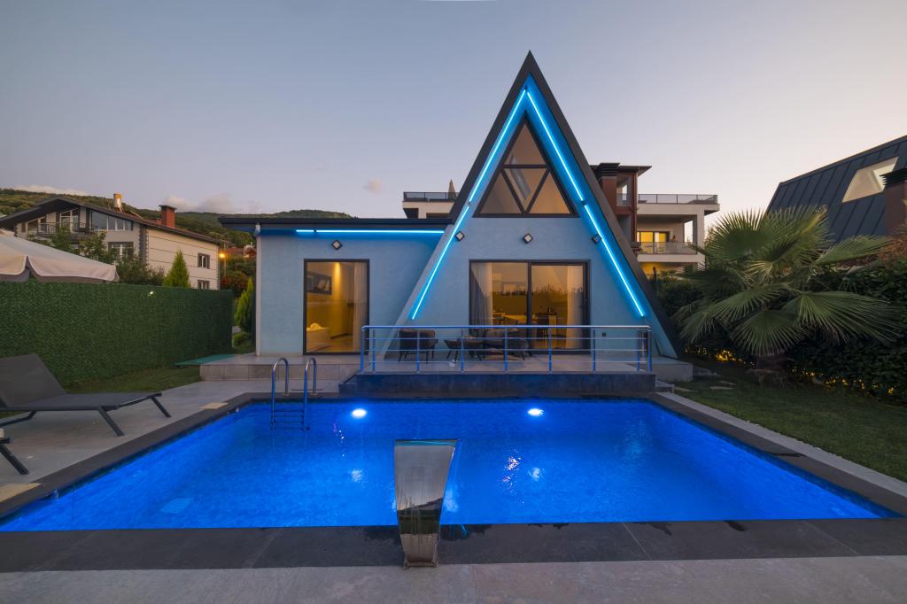 Deluxe Bungalow,Bahçe Manzaralı,Özel Havuzlu ve Jakuzili