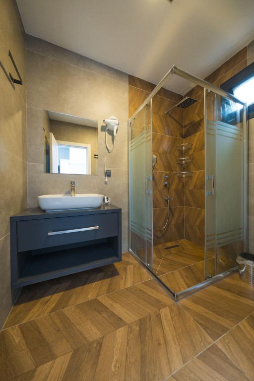 Deluxe Bungalow,Bahçe Manzaralı,Özel Havuzlu ve Jakuzili
