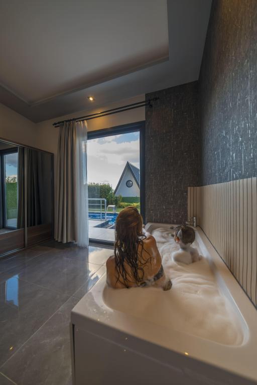 Deluxe Bungalow,Bahçe Manzaralı,Özel Havuzlu ve Jakuzili
