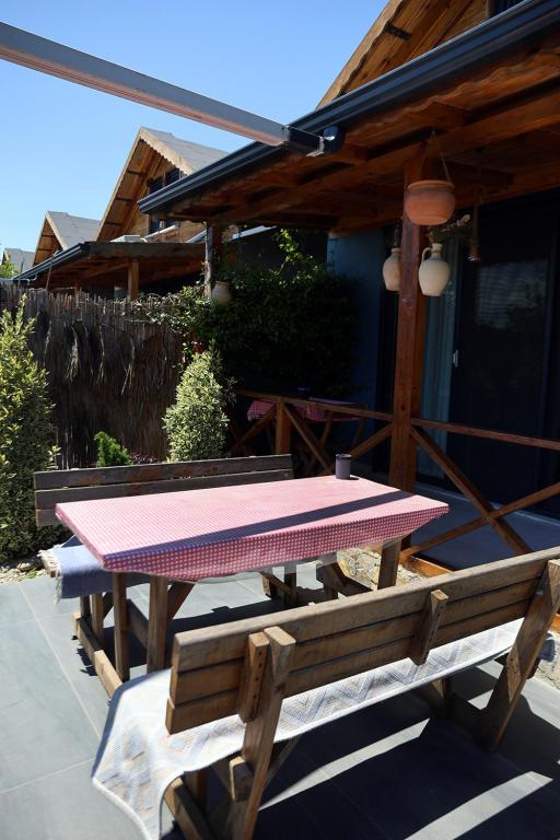 Bungalov Akasya,Bahçe Manzaralı,Bahçe Katı