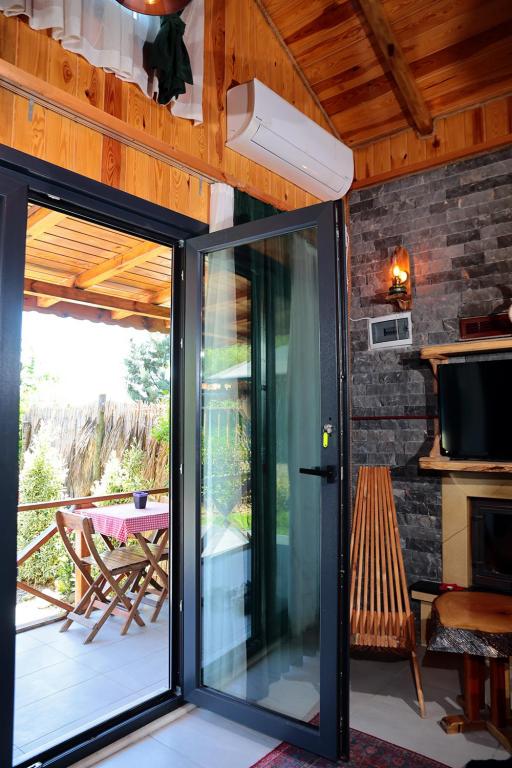 Bungalov Akasya,Bahçe Manzaralı,Bahçe Katı