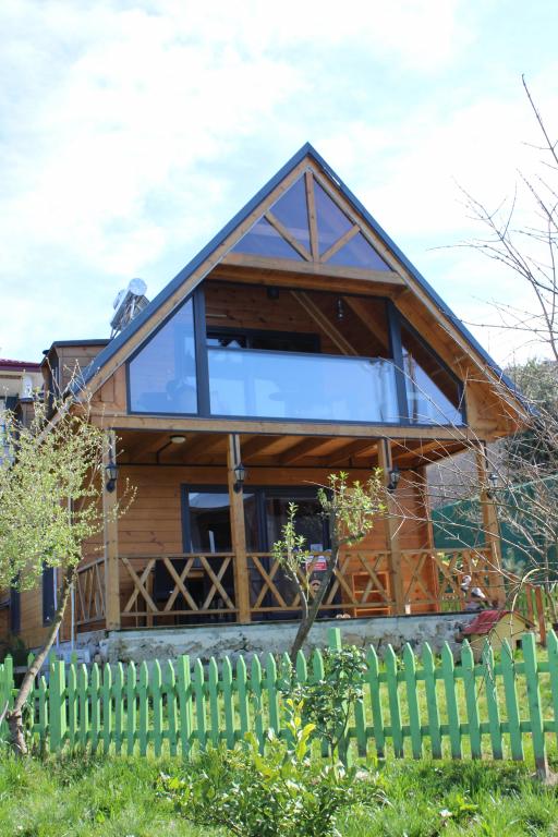 1+1 Bungalov,Deniz ve Doğa Manzaralı,Verandalı