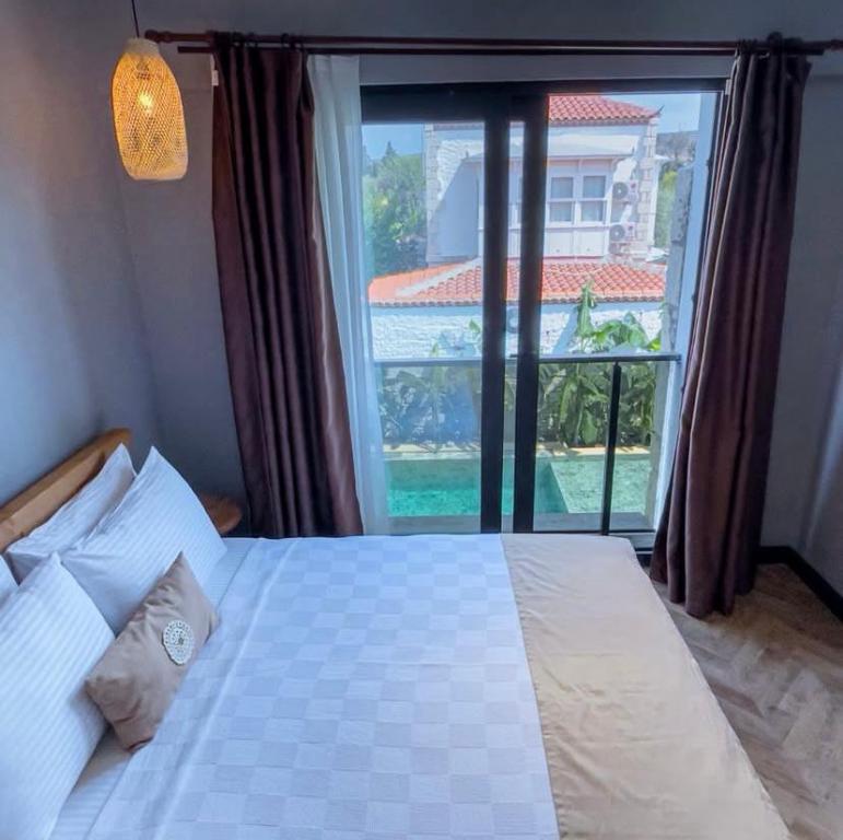 Standart Oda,havuz Manzaralı,1. Kat