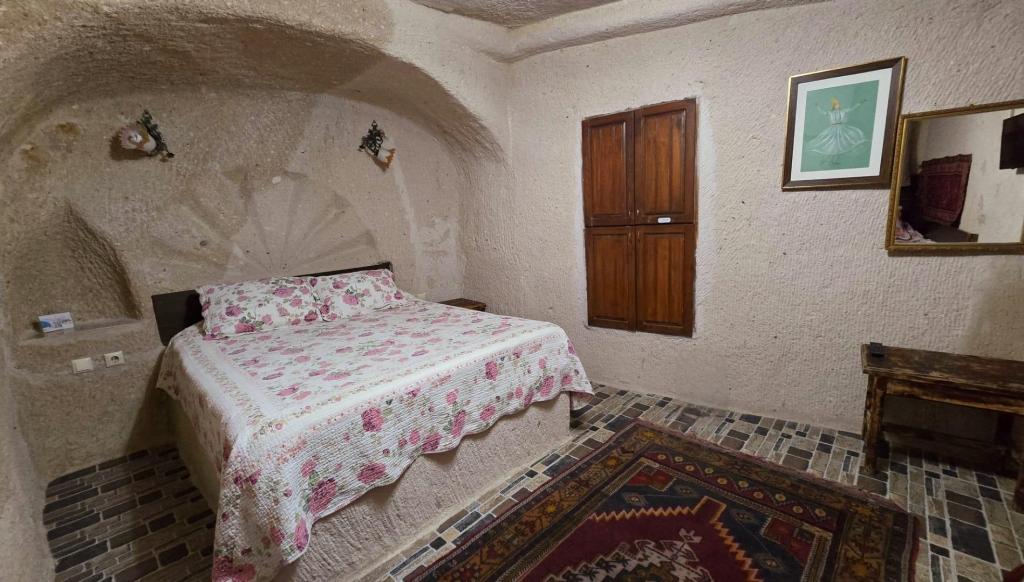 Cave Room,Manzarasız