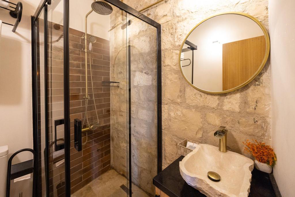 Standart Oda,Avlu Manzaralı,Havuzsuz